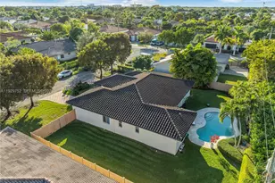 9221 SW 170th Ln, Palmetto Bay, FL 33157 - Photo 35