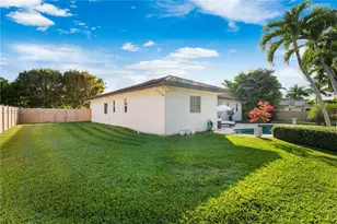 9221 SW 170th Ln, Palmetto Bay, FL 33157 - Photo 33