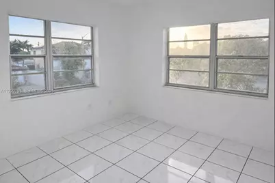 345 Beacon Blvd #UPSTA, Miami, FL 33135 - Photo 5