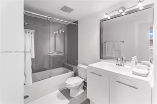 92 SW 3rd St, Miami, FL 33130 - Photo 21
