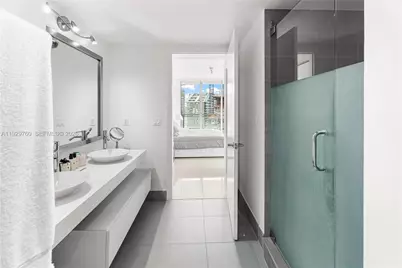 92 SW 3rd St #4704, Miami, FL 33130 - Photo 13