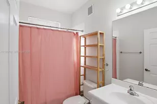 865 NW 132nd Ave, Pembroke Pines, FL 33028 - Photo 17