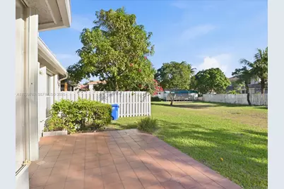 865 NW 132nd Ave, Pembroke Pines, FL 33028 - Photo 19