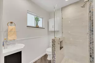 101 NE 46th Ct, Oakland Park, FL 33334 - Photo 15