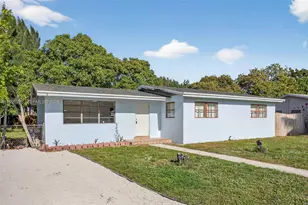 1249 NW 18th St, Fort Lauderdale, FL 33311 - Photo 1