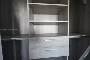 460 NE 28th St, Miami, FL 33137 - Photo 23