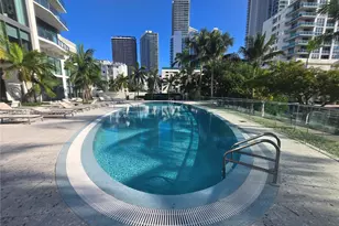 460 NE 28th St, Miami, FL 33137 - Photo 31