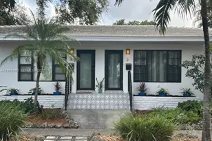 2 NE 44th St, Miami, FL 33137 - Photo 11