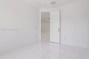 6308 NW 104th Path, Doral, FL 33178 - Photo 15