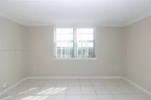 2841 NE 163rd St, North Miami Beach, FL 33160 - Photo 9