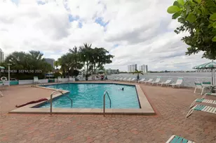 2841 NE 163rd St, North Miami Beach, FL 33160 - Photo 21