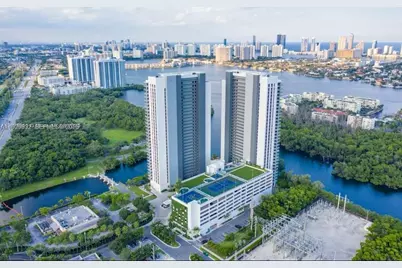 16385 Biscayne Blvd #301, North Miami Beach, FL 33160 - Photo 3