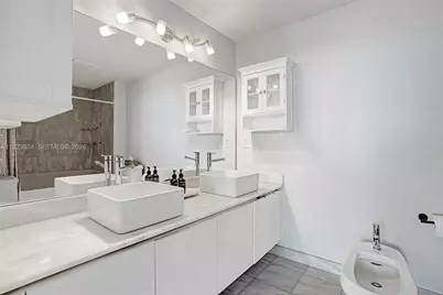 601 NE 36th St #1910, Miami, FL 33137 - Photo 7