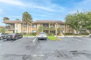 325 Lakeview Dr, Weston, FL 33326 - Photo 27