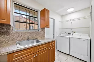 1413 SW 19th St, Miami, FL 33145 - Photo 11