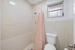1413 SW 19th St, Miami, FL 33145 - Photo 19