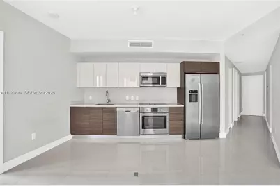 1010 SW 2nd Ave #1804, Miami, FL 33130 - Photo 3