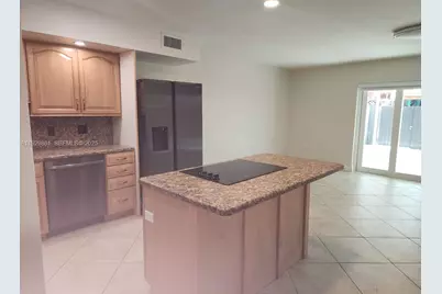 6855 W 2nd Ln, Hialeah, FL 33014 - Photo 11