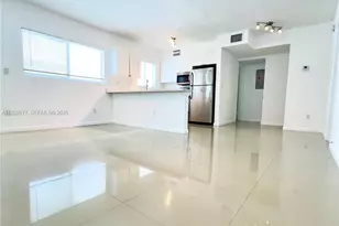 8035 Crespi Blvd, Miami Beach, FL 33141 - Photo 7