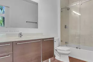 1900 N Bayshore Dr, Miami, FL 33132 - Photo 19