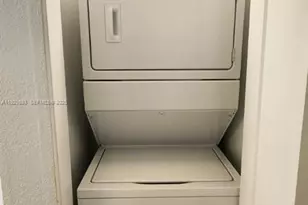 1307 NW 16th St, Fort Lauderdale, FL 33311 - Photo 9