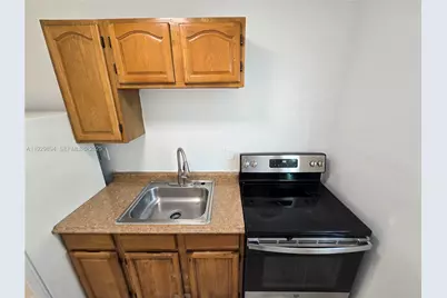 535 NW 7th St #9, Miami, FL 33136 - Photo 3