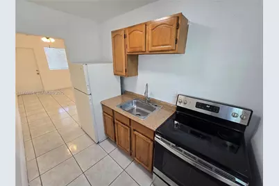 535 NW 7th St #9, Miami, FL 33136 - Photo 1