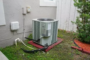 19907 NW 67th Ct, Hialeah, FL 33015 - Photo 53