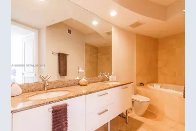 17201 Collins Ave #2209, Sunny Isles Beach, FL 33160 - Photo 13