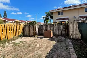 562 NW 82nd Pl, Miami, FL 33126 - Photo 17