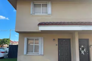 562 NW 82nd Pl, Miami, FL 33126 - Photo 3