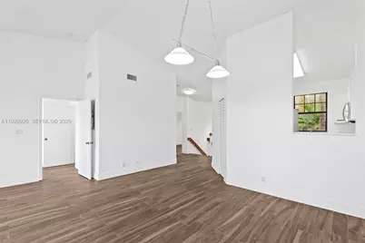 15569 N Miami Lakeway N #205-16, Miami Lakes, FL 33014 - Photo 5