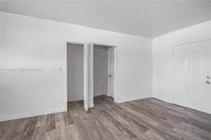 7271 Gary Ave, Miami Beach, FL 33141 - Photo 19