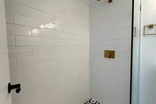 629 SW 4th St, Hallandale Beach, FL 33009 - Photo 21