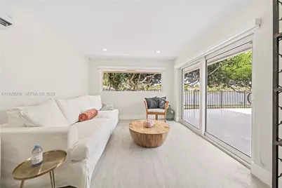 8451 Dundee Ter, Miami Lakes, FL 33016 - Photo 35