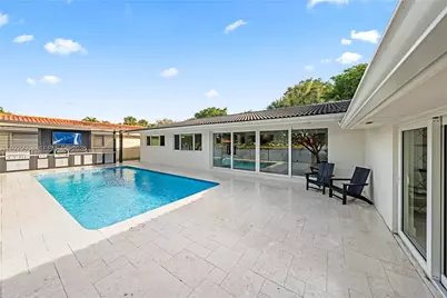 8451 Dundee Ter, Miami Lakes, FL 33016 - Photo 45