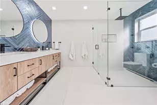 8451 Dundee Terrace, Miami Lakes, FL 33016 - Photo 25