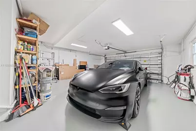 8451 Dundee Ter, Miami Lakes, FL 33016 - Photo 47