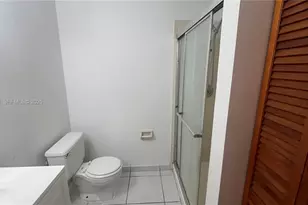 851 NE 207th Ln, Miami, FL 33179 - Photo 7