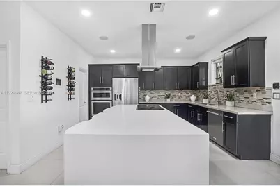 20901 SW 132nd Ct, Miami, FL 33177 - Photo 9