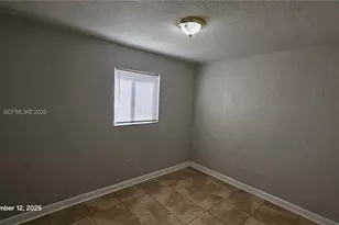 1040 N 70th Ave, Hollywood, FL 33024 - Photo 21