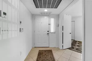 2221 SE 27th Dr, Homestead, FL 33035 - Photo 3