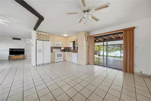 10730 SW 51st Dr, Miami, FL 33165 - Photo 5