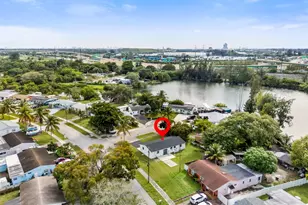 2401 SW 45th Ave, Fort Lauderdale, FL 33317 - Photo 25