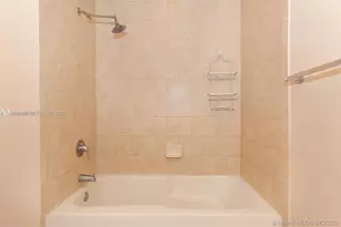3001 NE 185th St, Aventura, FL 33180 - Photo 15