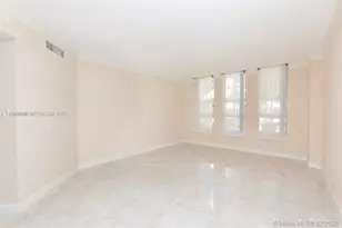 3001 NE 185th St, Aventura, FL 33180 - Photo 11