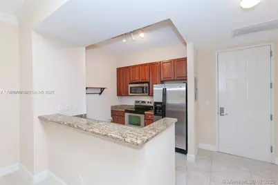 3001 NE 185th St #118, Aventura, FL 33180 - Photo 7