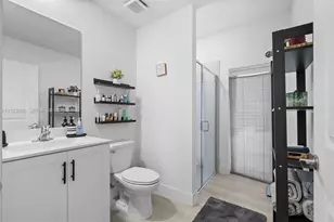 1387 SE 26th Ter, Homestead, FL 33035 - Photo 9