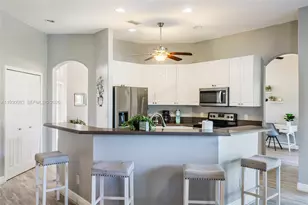 201 SW 35th St, Cape Coral, FL 33914 - Photo 17