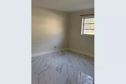 1400 NE 191st St #112, Miami, FL 33179 - Photo 7